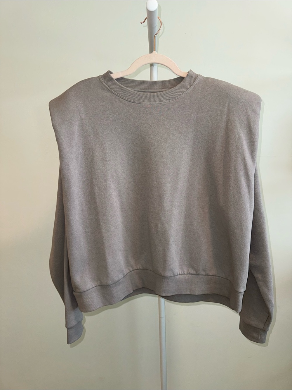 H&M Minimal Crewneck Sweatshirt in Taupe size XL